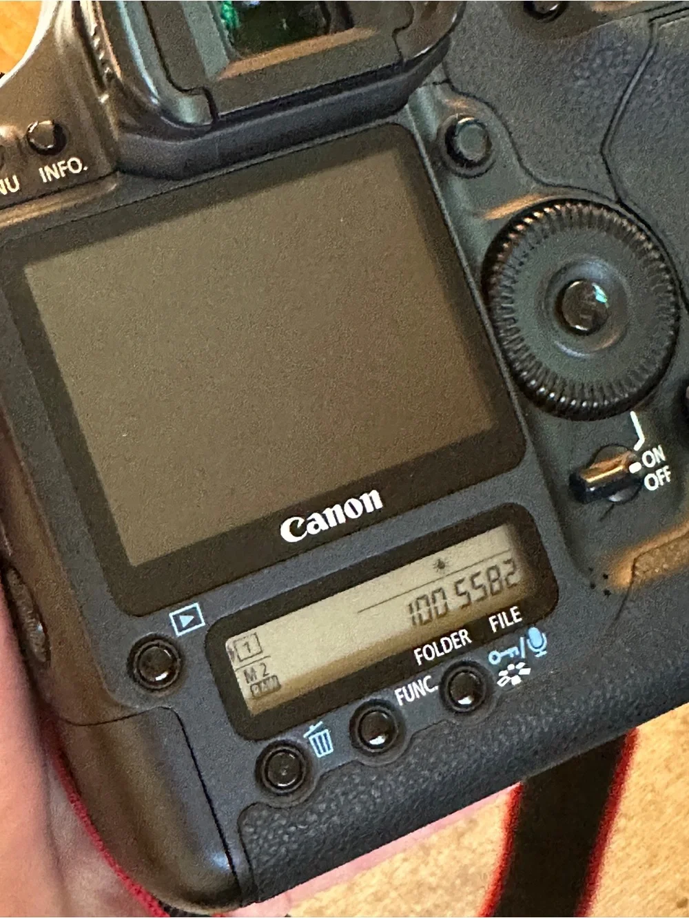 Canon EOS-1 D Mark III, 24-70mm F/2.8 With Accessories